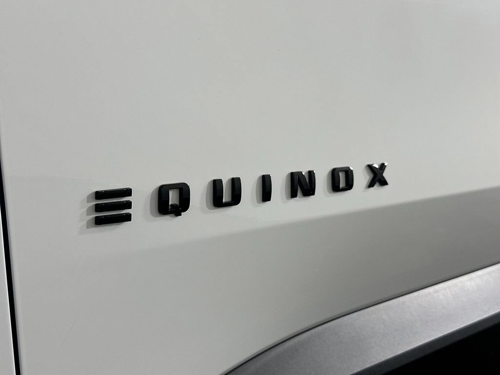 Used 2026 Chevrolet Equinox EV LT w/ LPO, Blackout Package FWD image 34