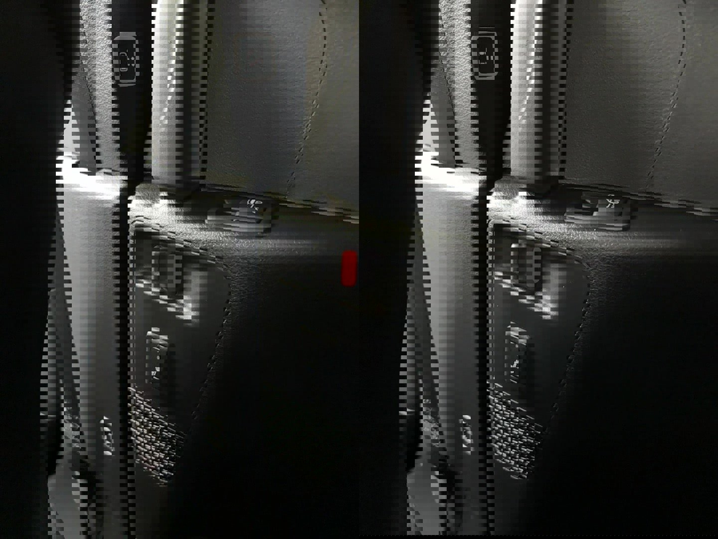 New 2026 Chrysler Pacifica Limited w/ S Appearance Package image 17