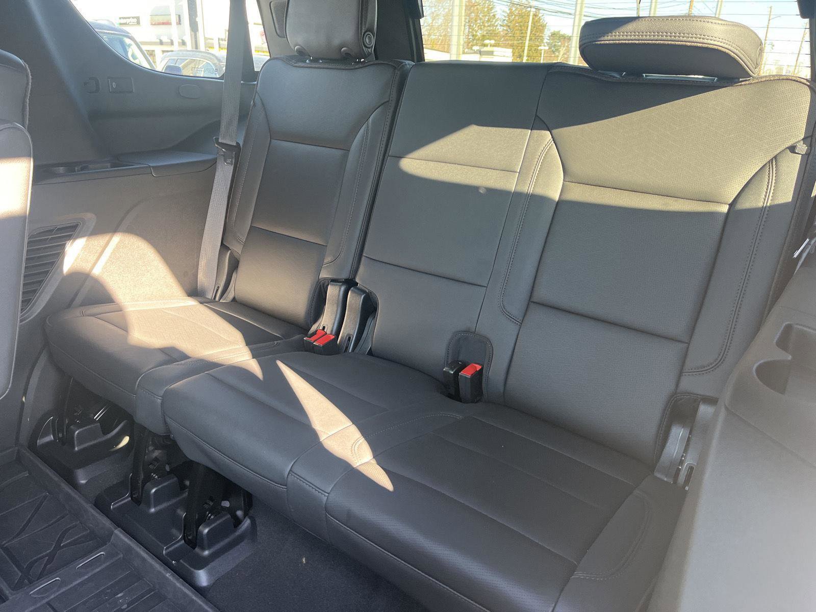 Used 2024 Chevrolet Tahoe High Country image 23