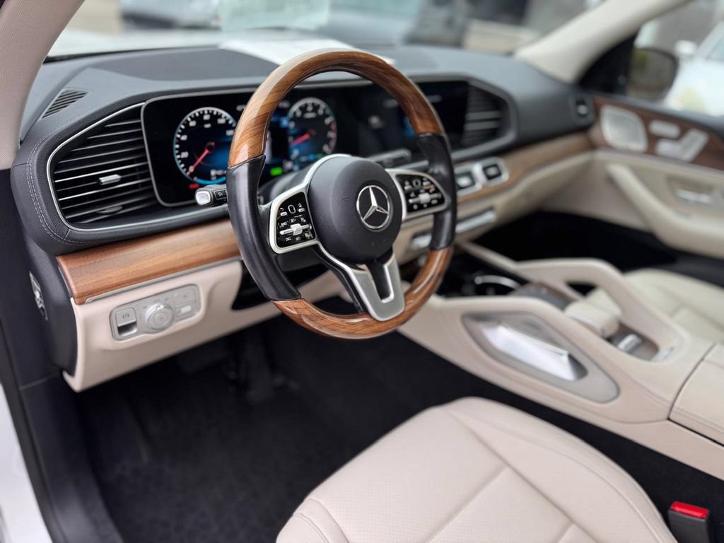 Used 2022 Mercedes-Benz GLS 450 4MATIC image 14