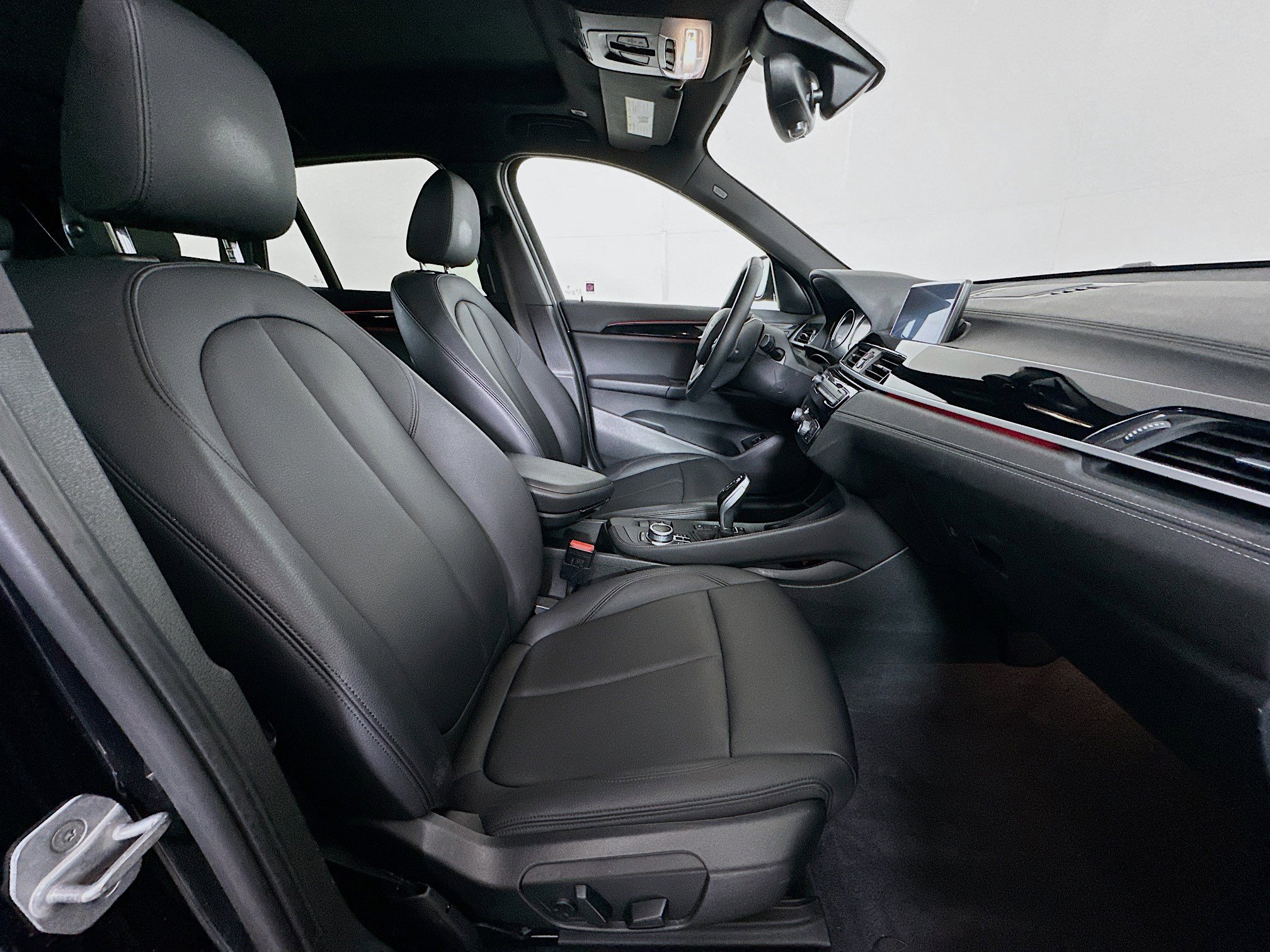 Used 2021 BMW X1 xDrive28i w/ Convenience Package image 32