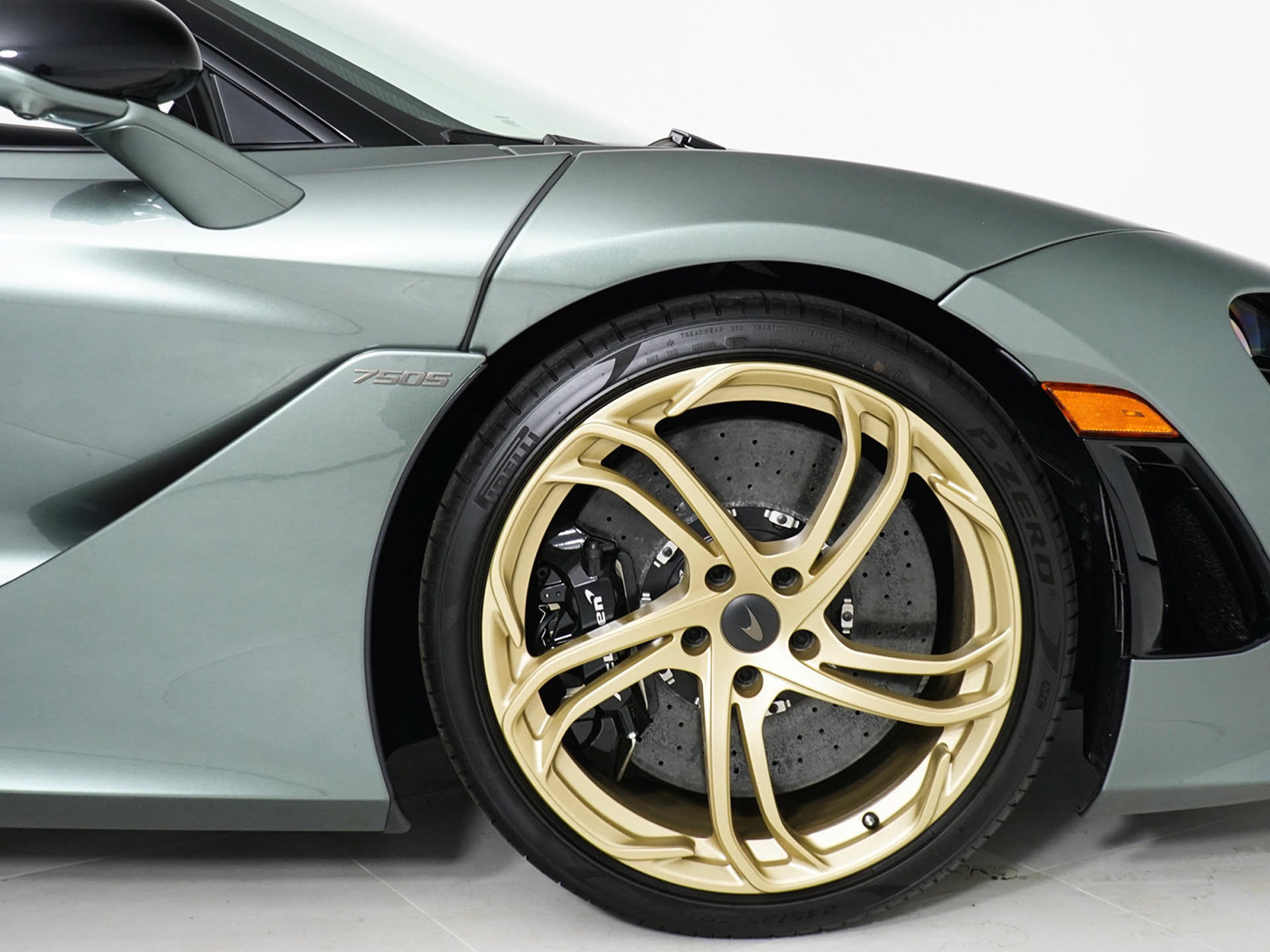 Used 2026 McLaren 750S RWD image 16