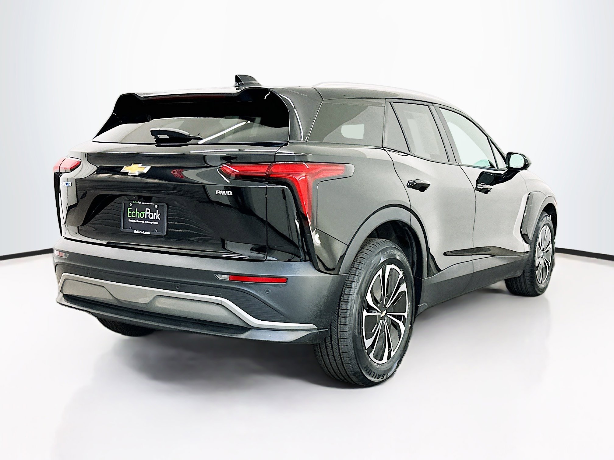 Used 2024 Chevrolet Blazer EV LT AWD/4WD image 9