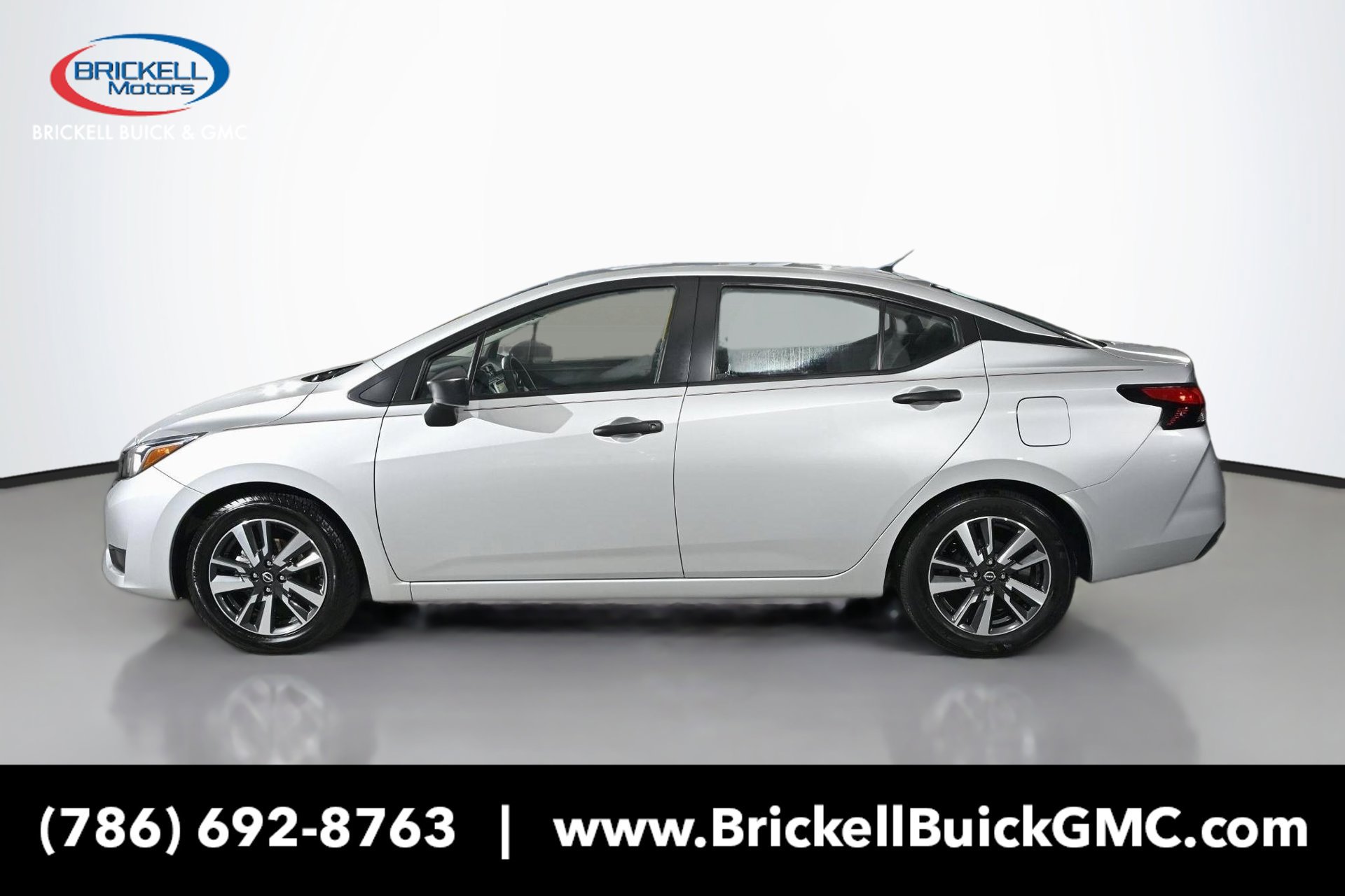 Used 2024 Nissan Versa S w/ S Plus Package FWD image 2