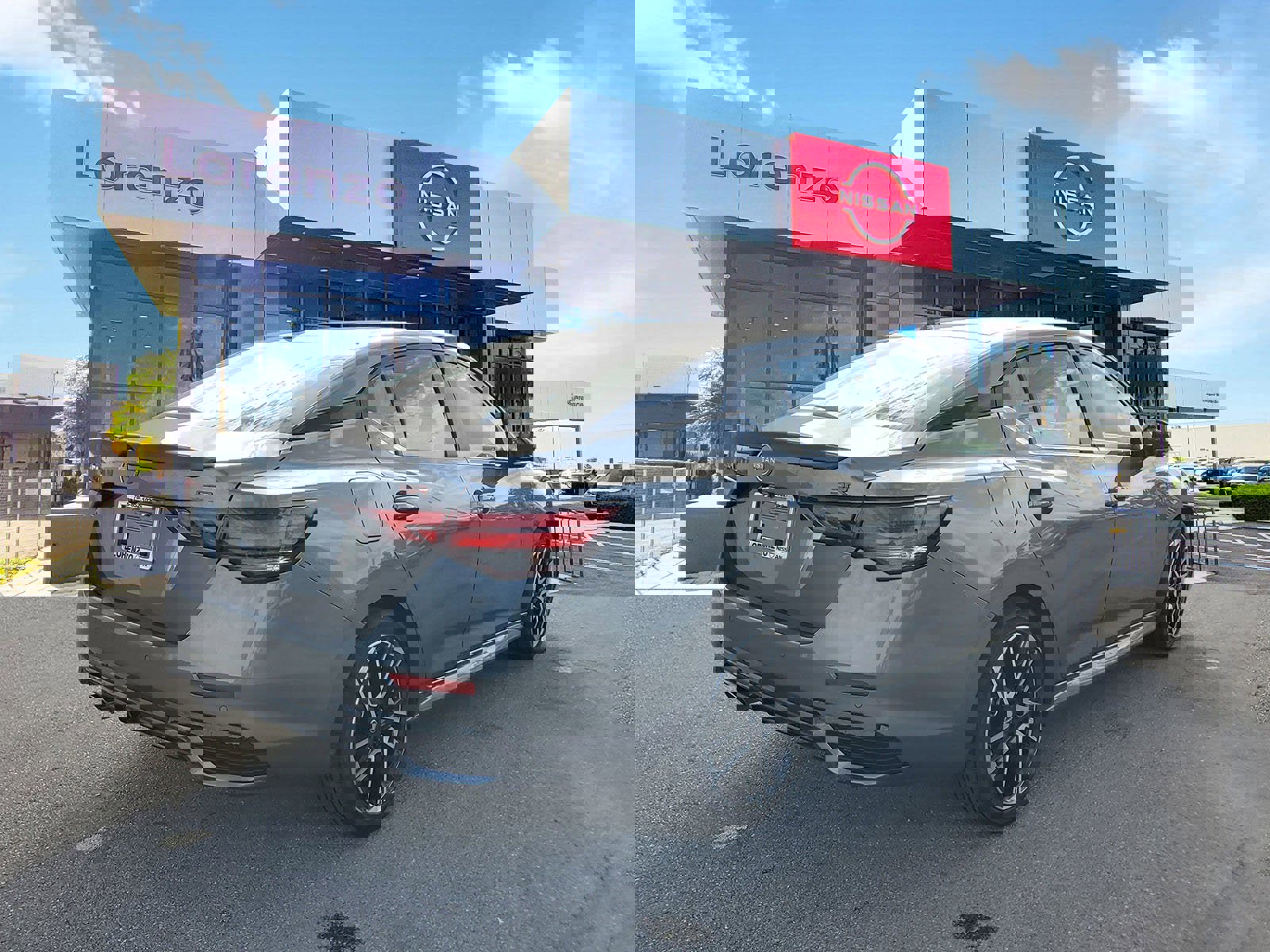 New 2025 Nissan Sentra SR w/ SR Premium Package image 4