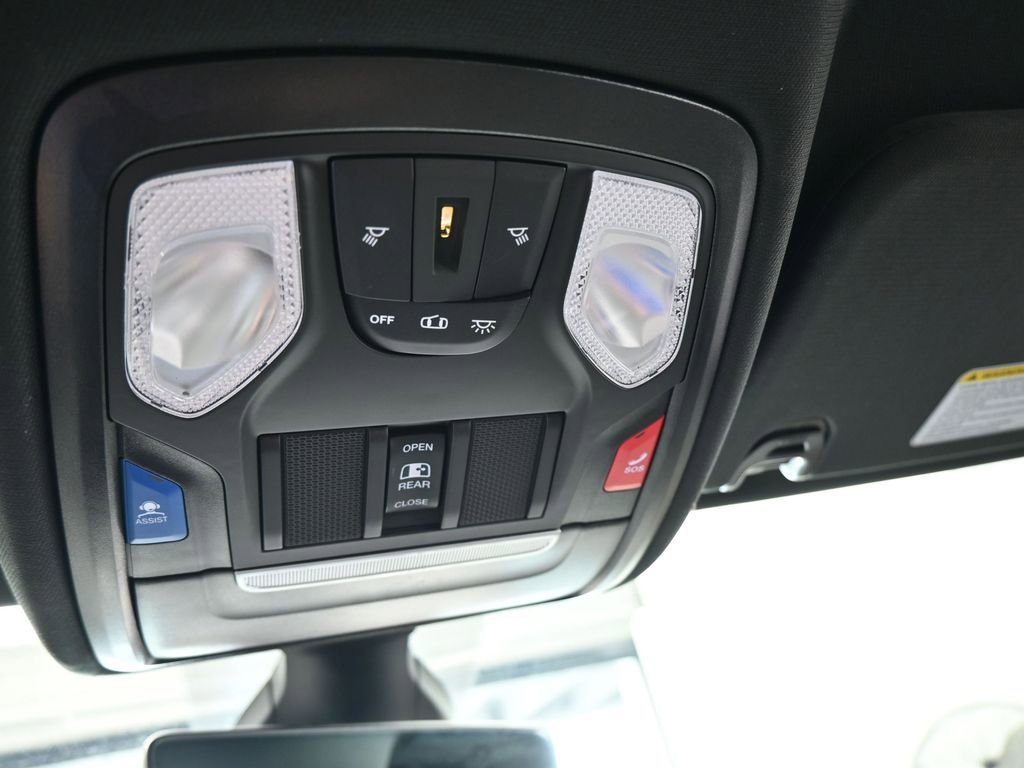 Used 2024 RAM 1500 Big Horn image 31