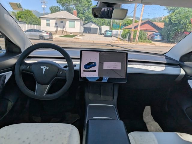 Used 2021 Tesla Model 3 Standard Range Plus image 7