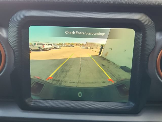 Used 2023 Jeep Gladiator Mojave AWD/4WD image 6