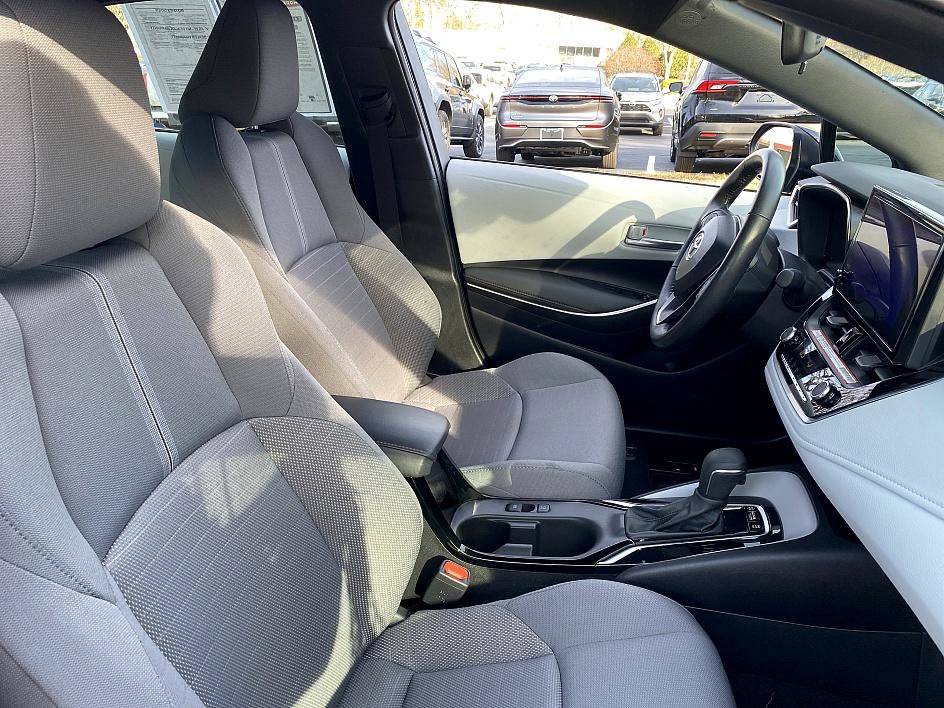 Certified 2025 Toyota Corolla SE image 14