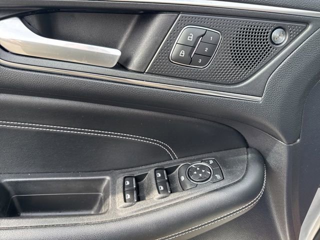 Used 2022 Ford Edge Titanium w/ Equipment Group 301A image 9