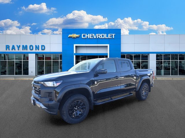 Used 2026 Chevrolet Colorado Trail Boss AWD/4WD image 7