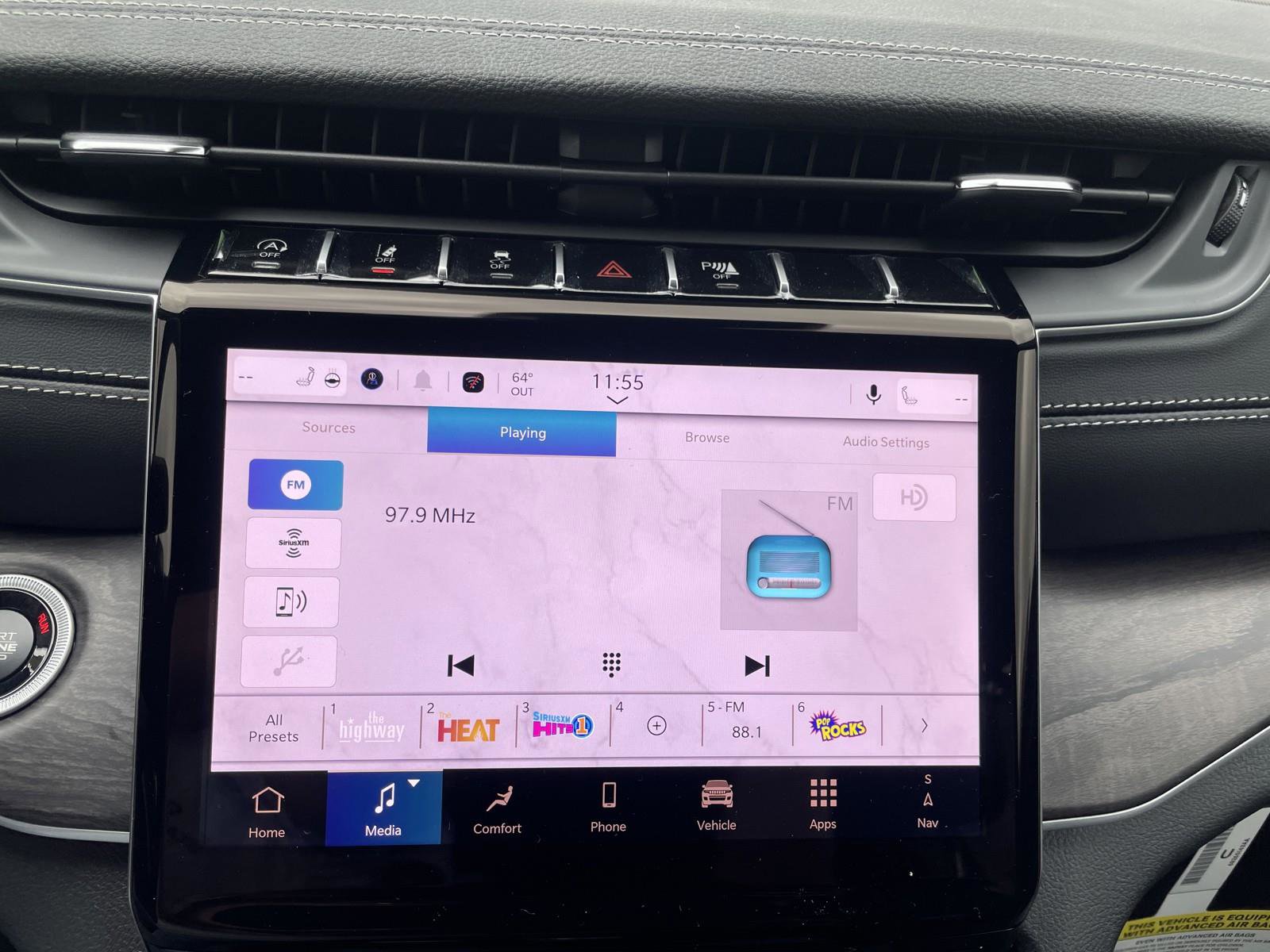 New 2025 Jeep Grand Cherokee Limited w/ Luxury Tech Group II image 13