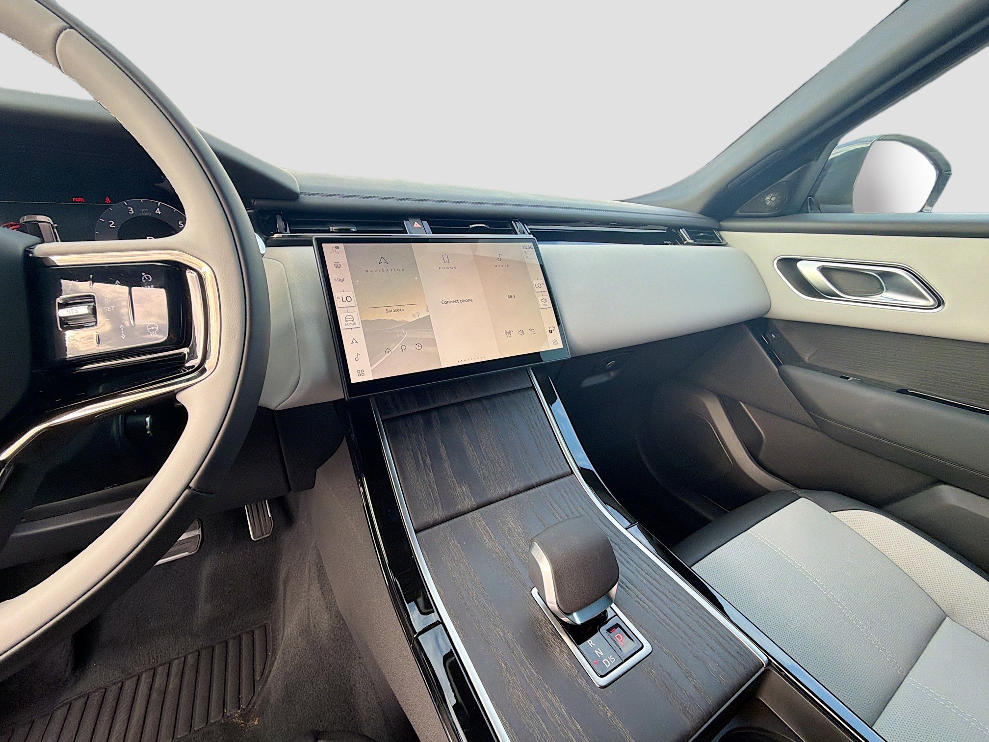 New 2026 Land Rover Range Rover Velar Dynamic SE image 28