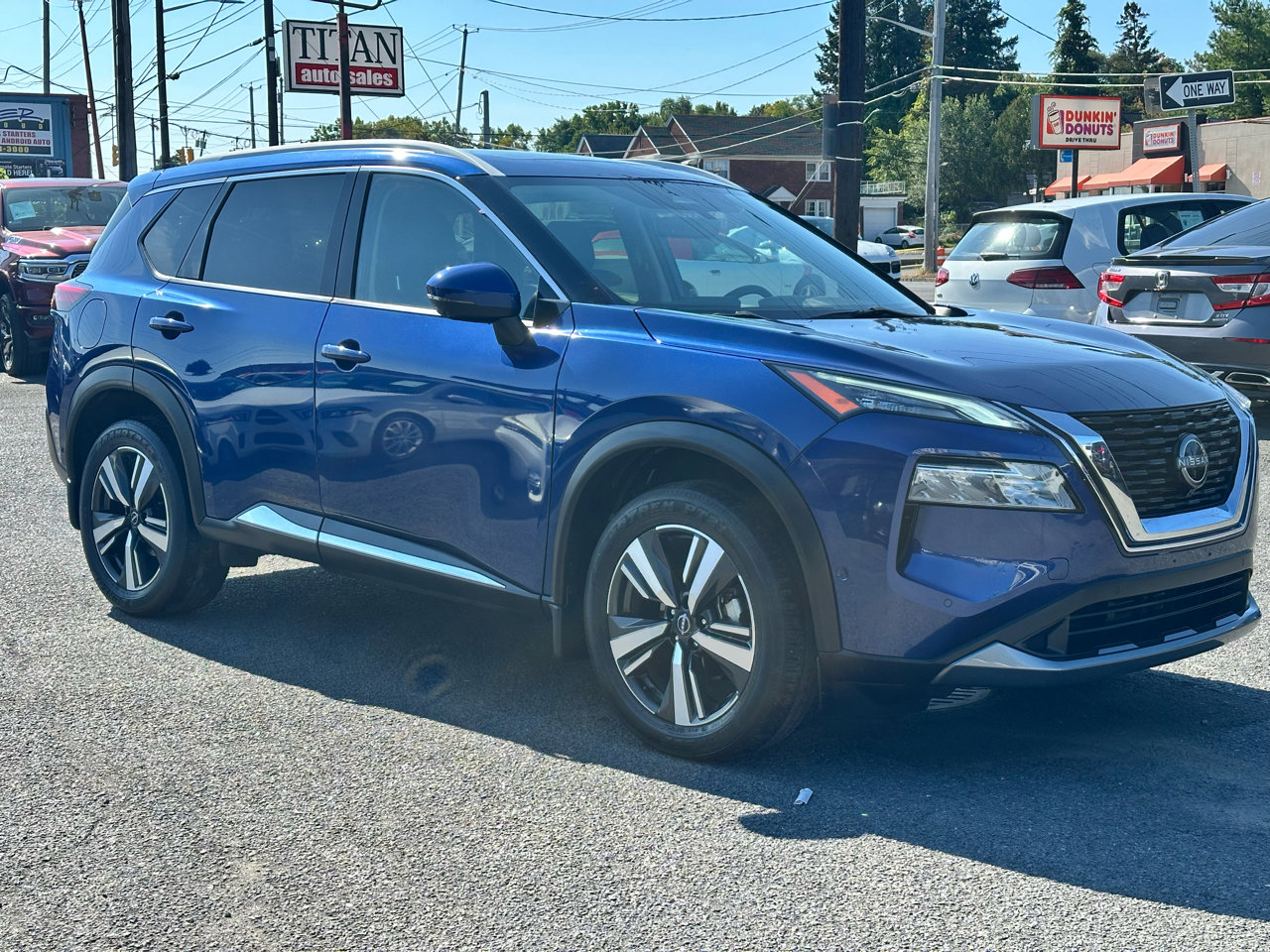Used 2023 Nissan Rogue SL w/ SL Premium Package image 3