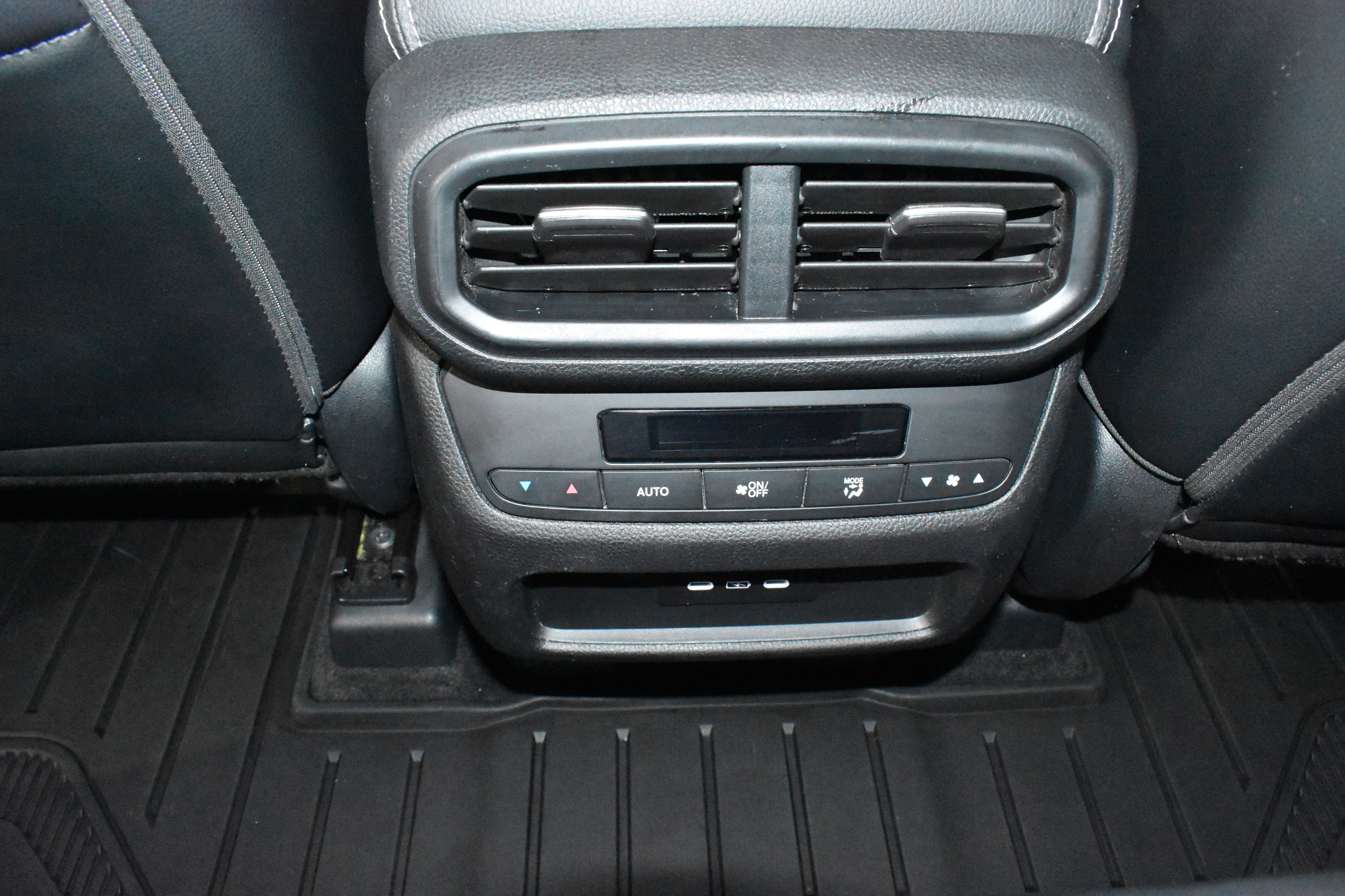 Used 2024 Honda Pilot EX-L image 28