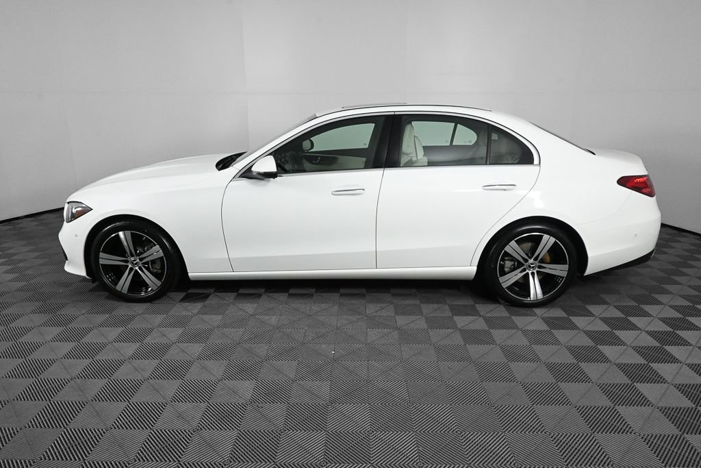 Used 2025 Mercedes-Benz C 300 Sedan image 3