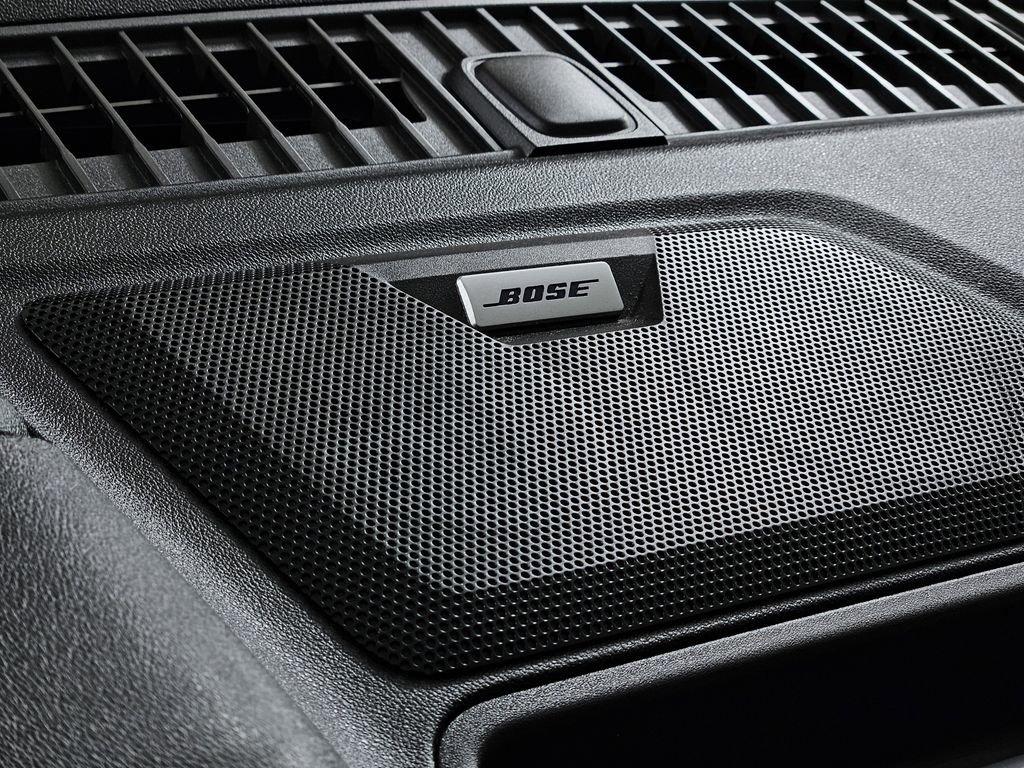 Used 2024 Chevrolet Colorado ZR2 w/ Technology Package AWD/4WD image 26