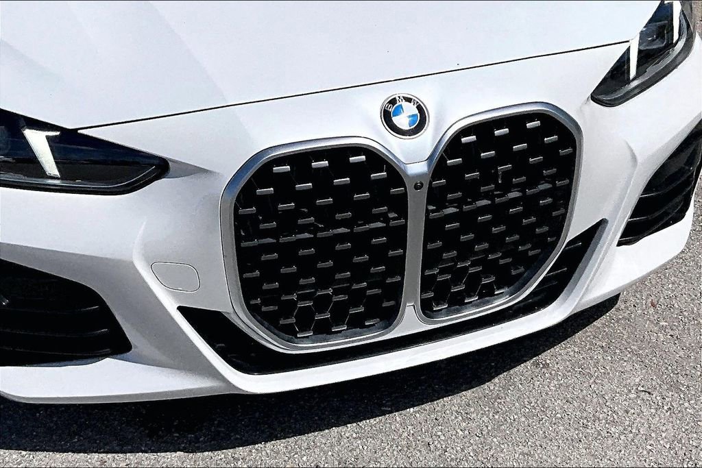 Used 2025 BMW 430i Convertible image 11