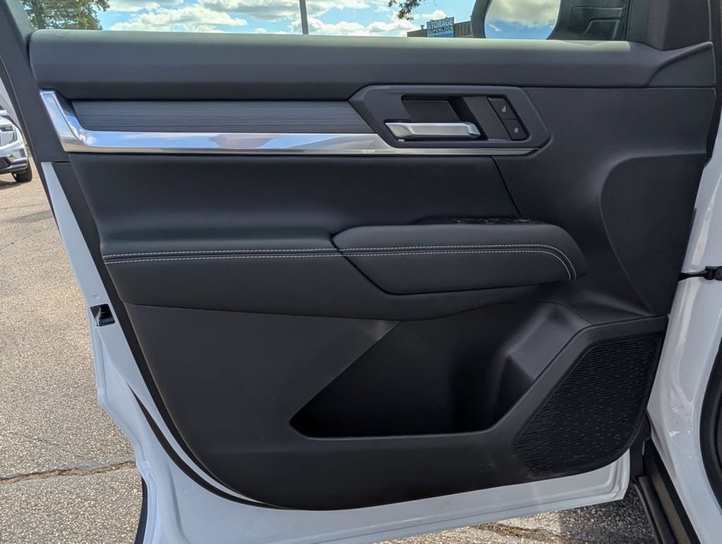 New 2026 GMC Terrain Elevation w/ Black Edition AWD/4WD image 35