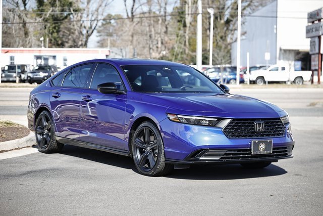 Used 2024 Honda Accord Sport image 13