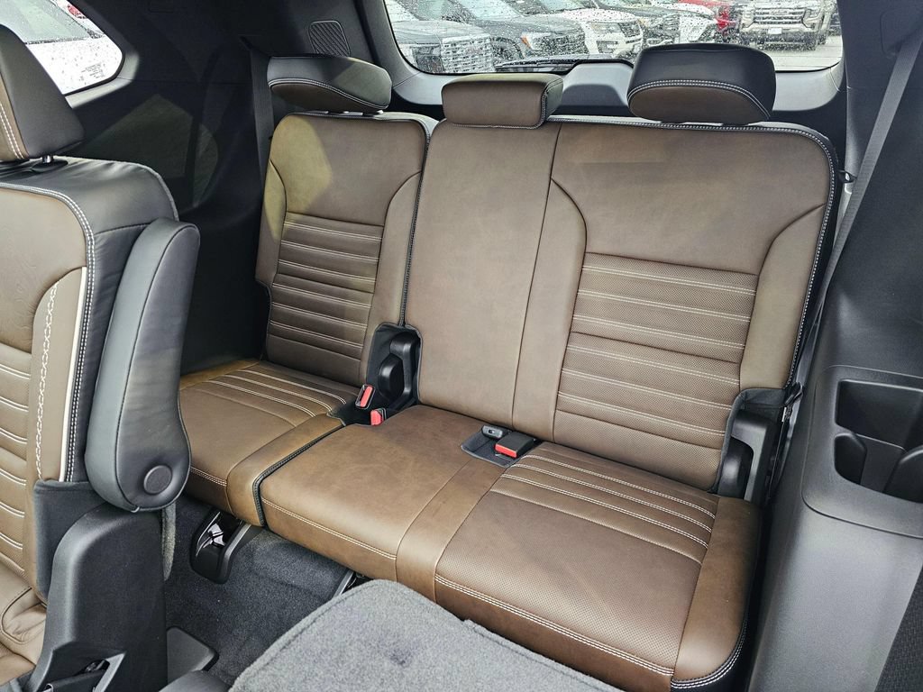 New 2026 GMC Acadia Denali Ultimate AWD/4WD image 18