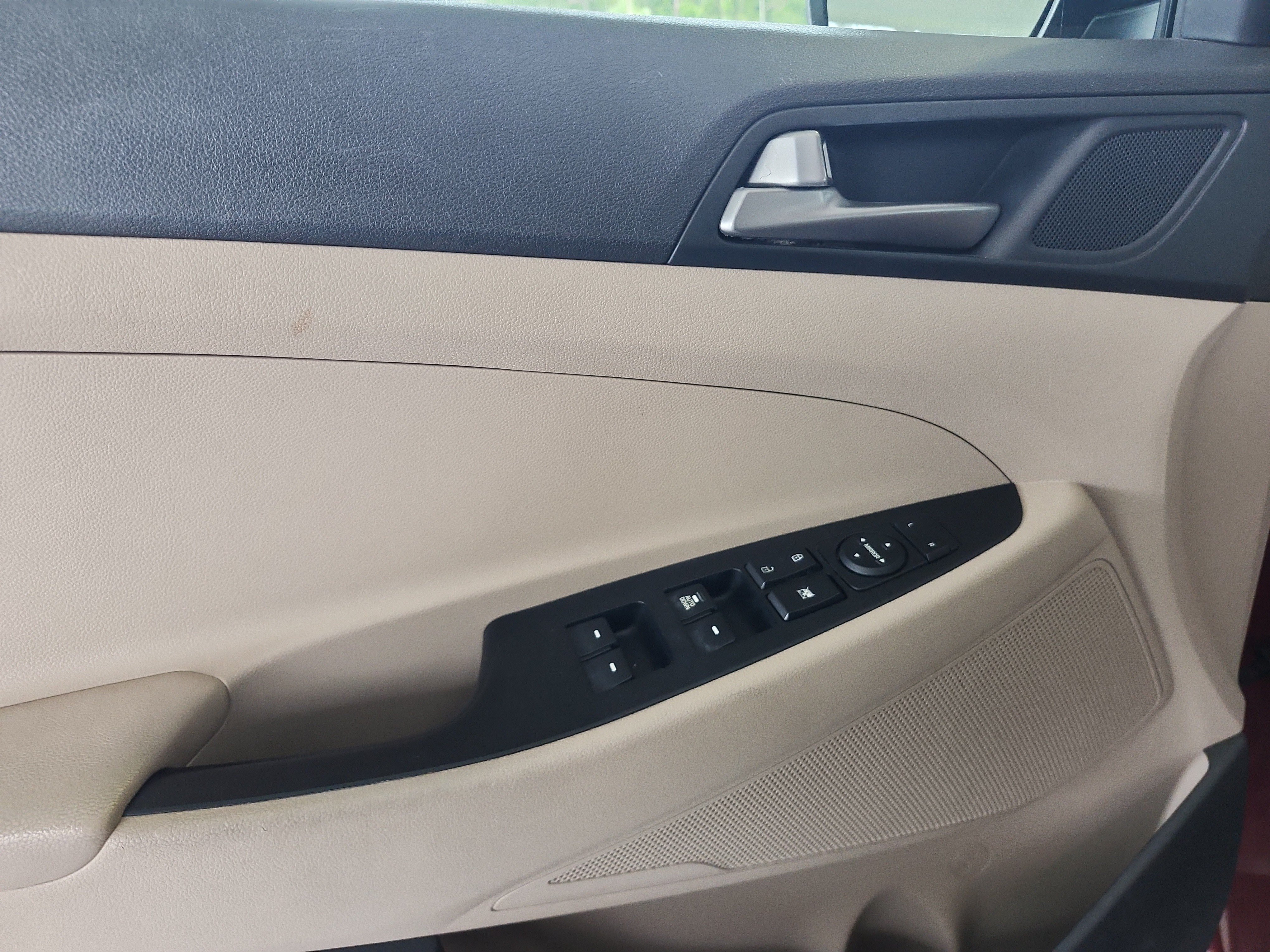 Used 2018 Hyundai Tucson SE FWD image 16