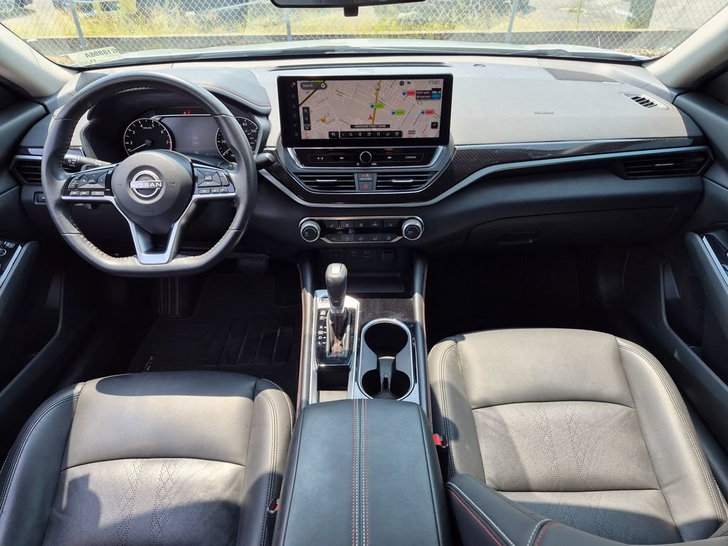 Used 2023 Nissan Altima 2.5 SR w/ SR Premium Package FWD image 28