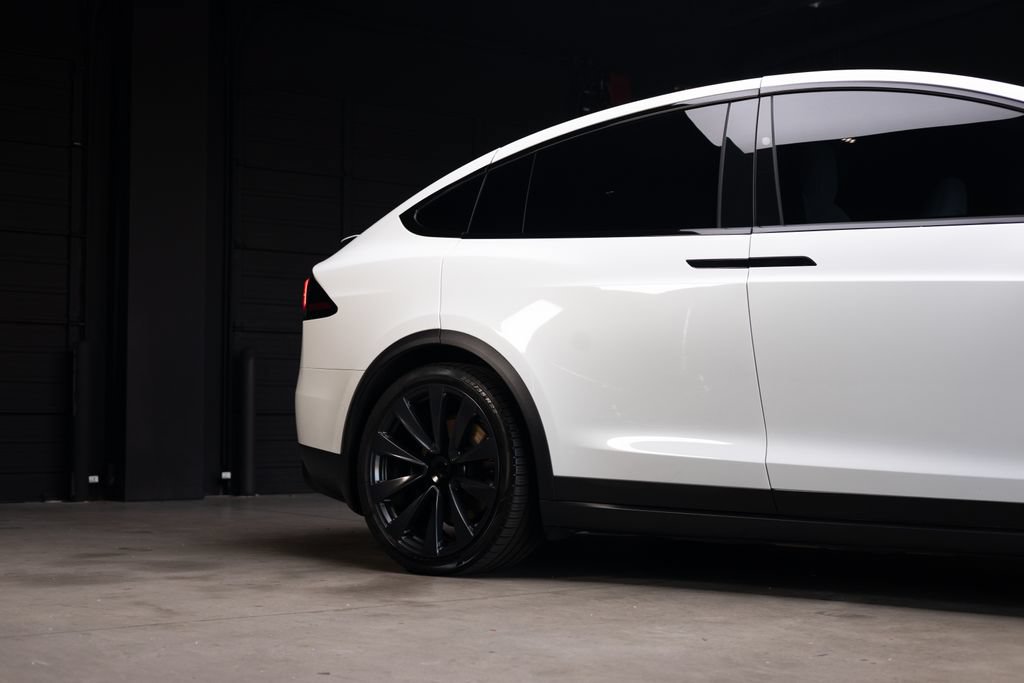Used 2023 Tesla Model X Plaid AWD/4WD image 9