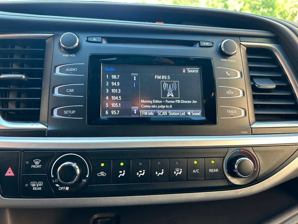 Used 2018 Toyota Highlander LE w/ Protection Package #3 AWD/4WD image 19