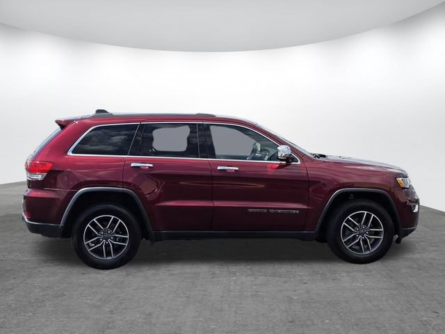 Used 2019 Jeep Grand Cherokee Limited w/ Trailer Tow Group IV AWD/4WD image 3