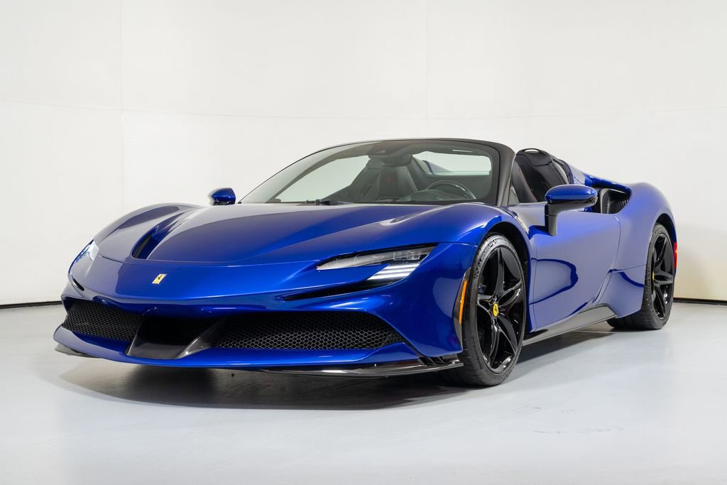 Used 2022 Ferrari SF90 Spider image 25