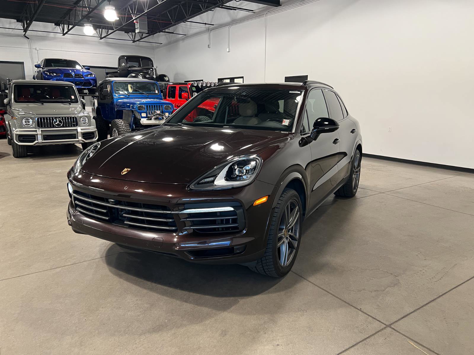 Used 2023 Porsche Cayenne Platinum Edition AWD/4WD image 7