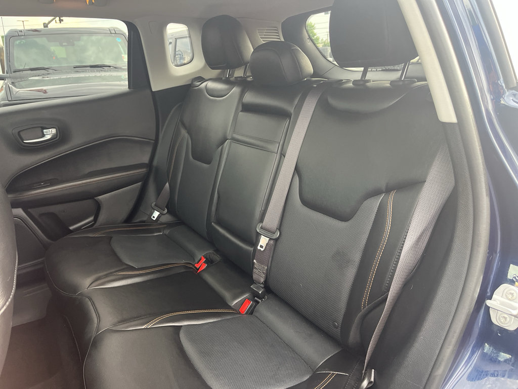 Used 2018 Jeep Compass Limited w/ Navigation Group AWD/4WD image 29