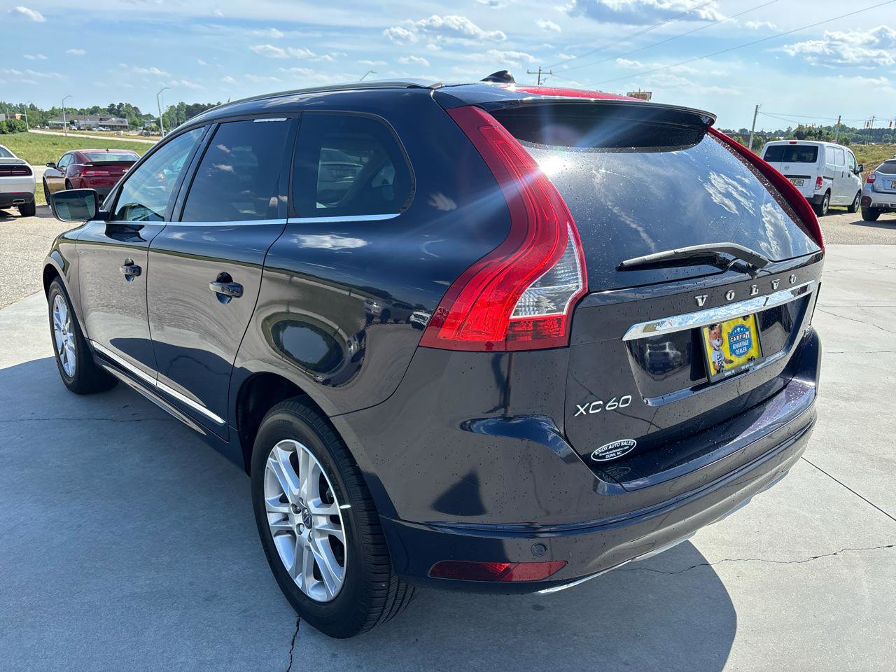Used 2016 Volvo XC60 T5 Premier w/ Proximity Package image 6