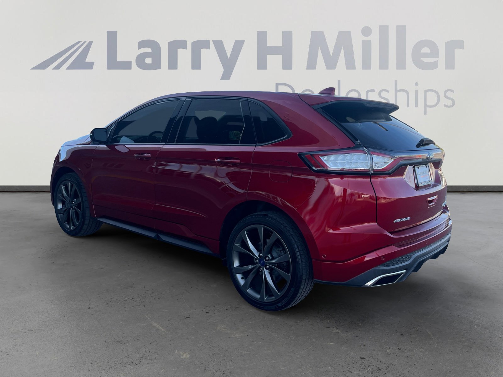 Used 2018 Ford Edge Sport w/ Equipment Group 401A image 3