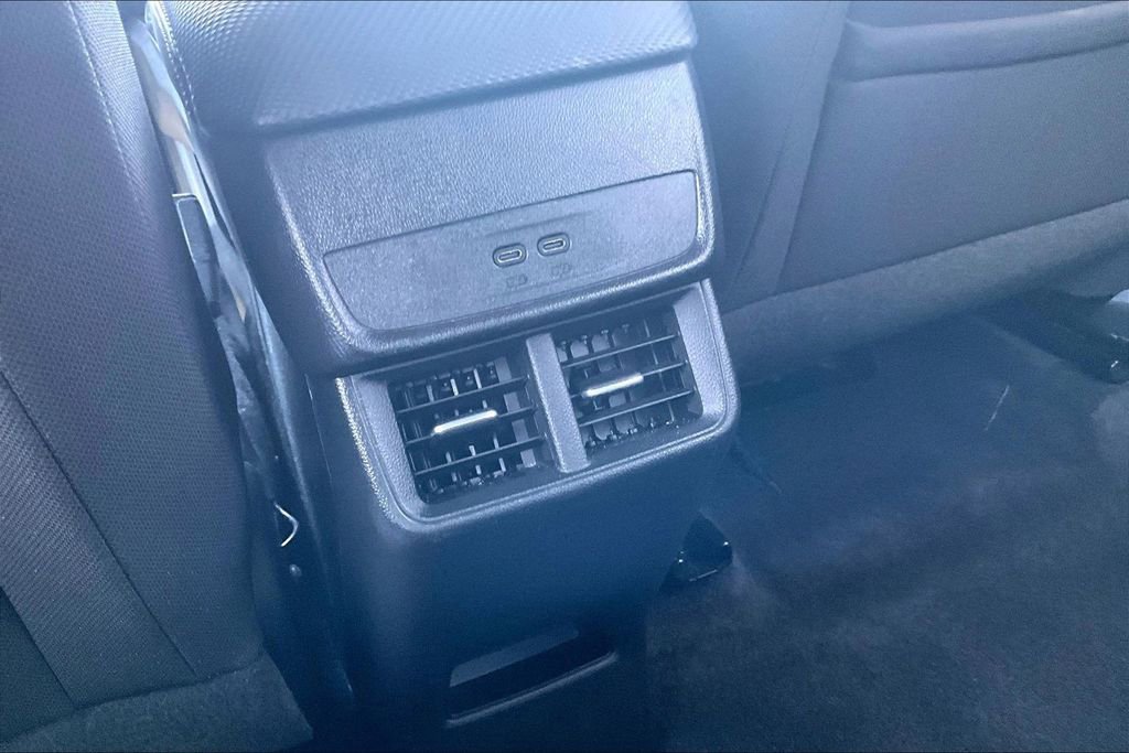 Used 2025 Chevrolet Equinox LT AWD/4WD image 10