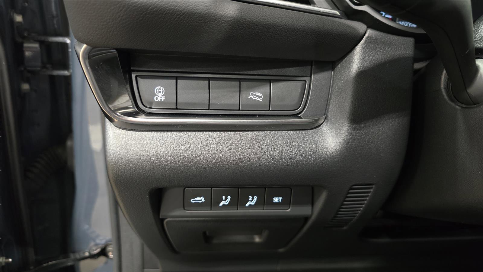 Used 2023 MAZDA CX-30 2.5 Turbo w/ Premium Package image 23