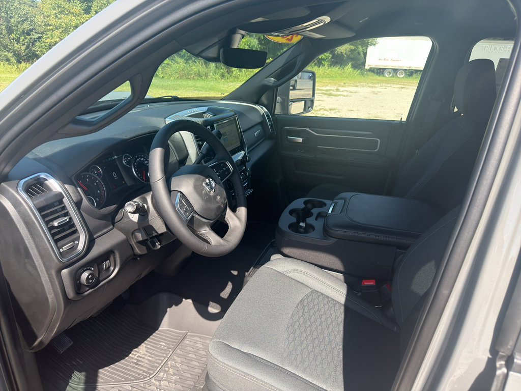 New 2027 RAM 3500 Big Horn w/ Night Edition AWD/4WD image 10