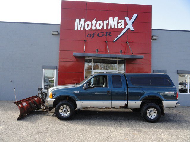 Used 1999 Ford F250 XLT AWD/4WD image 2