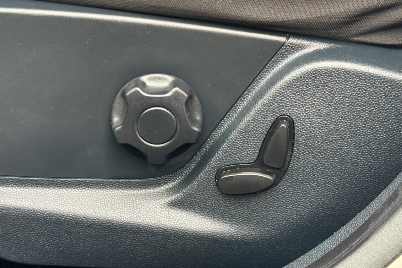 Used 2019 Ford EcoSport SE image 17