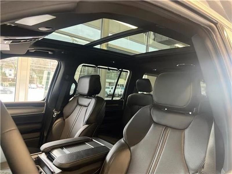 New 2026 Jeep Grand Wagoneer Limited image 18