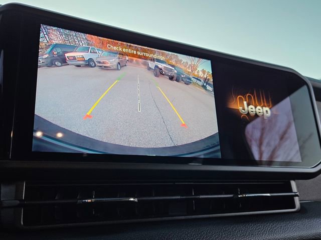 Used 2025 Jeep Wrangler Sport image 20