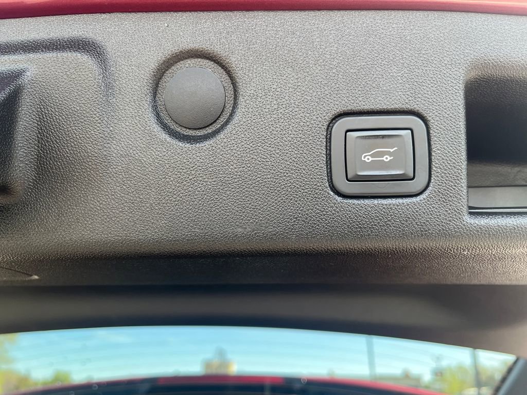 Used 2018 Chevrolet Equinox LT AWD/4WD image 36