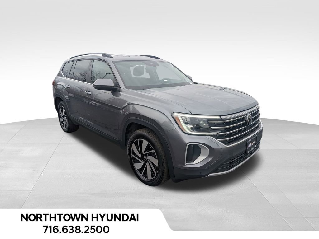 Used 2025 Volkswagen Atlas SE image 1