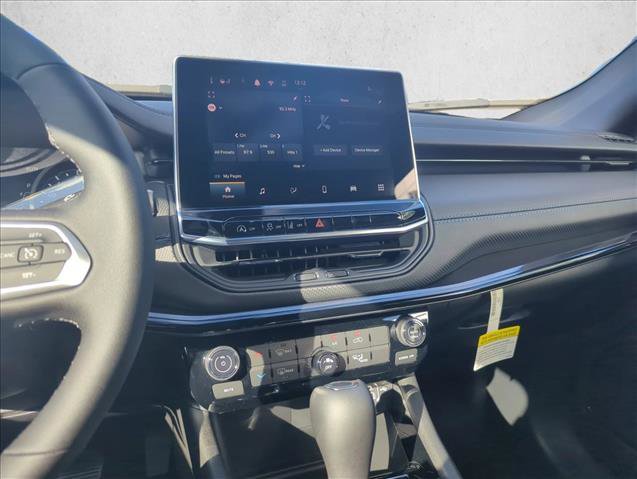 New 2026 Jeep Compass Latitude image 9