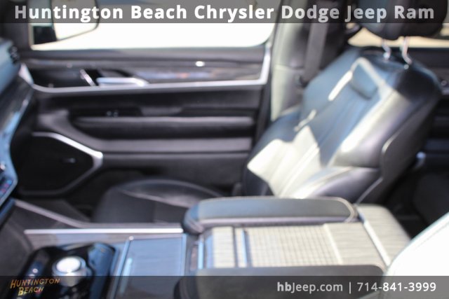 Used 2022 Jeep Wagoneer Series III image 33