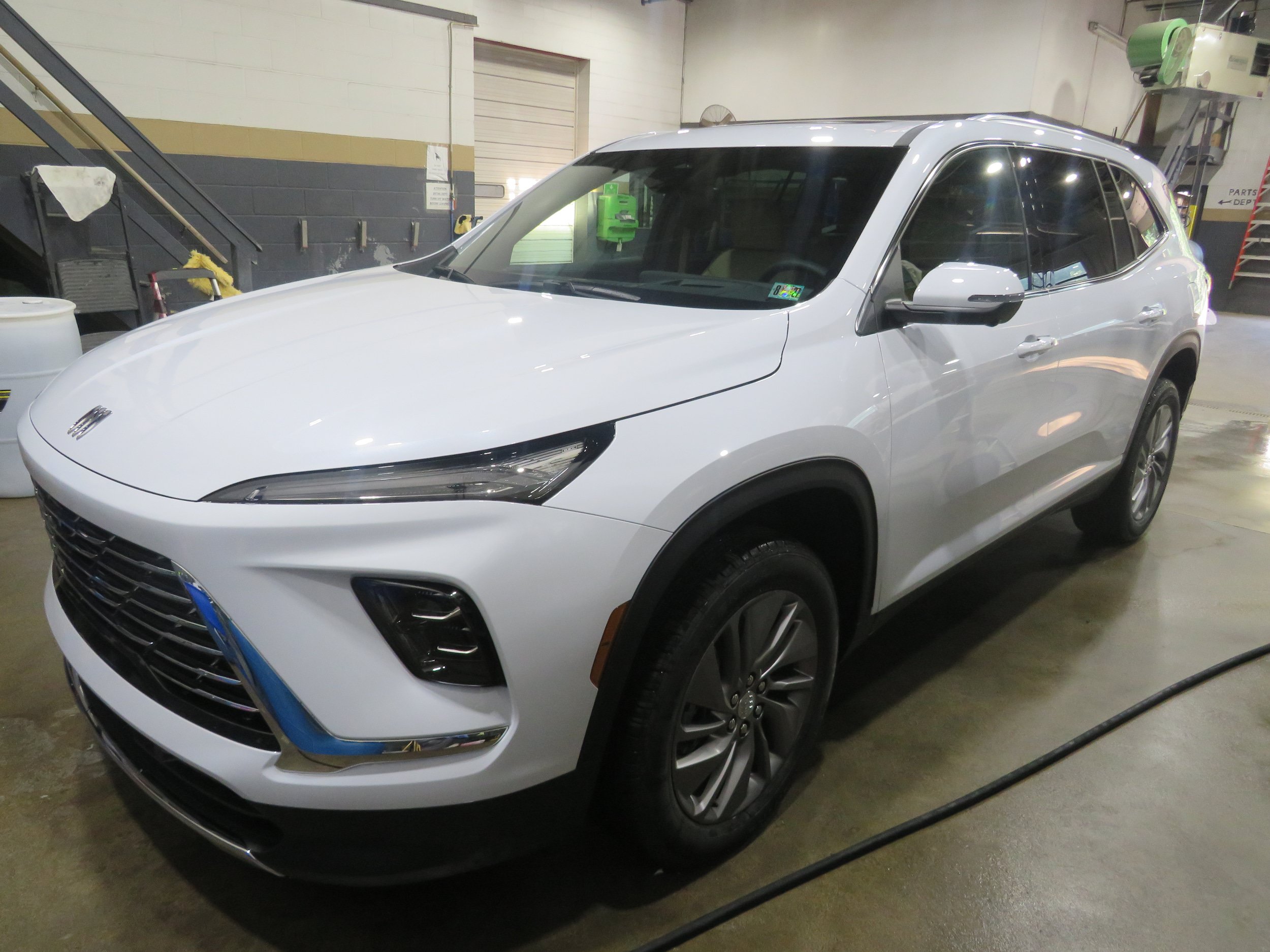 New 2027 Buick Enclave Preferred w/ Power Package AWD/4WD image 3