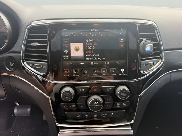 Used 2021 Jeep Grand Cherokee Limited AWD/4WD image 17