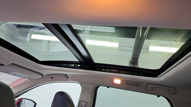 Certified 2025 Nissan Pathfinder Platinum w/ Cargo Package FWD image 12