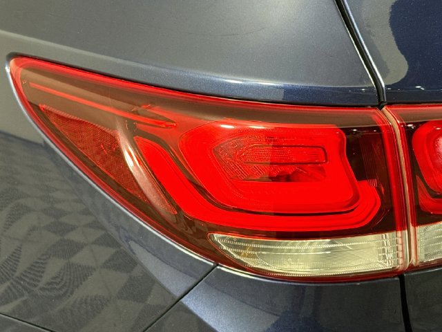 Used 2018 Hyundai Santa Fe Limited AWD/4WD image 33